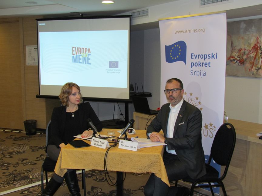 AMBASADOR FABRICI GOST DEBATE EPUS-A: MLADIMA PRIPADA BUDUĆNOST SRBIJE